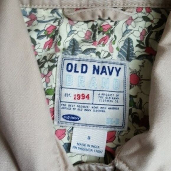 Old Navy buttoned with pockets jacket size small - Picture 3 of 9
